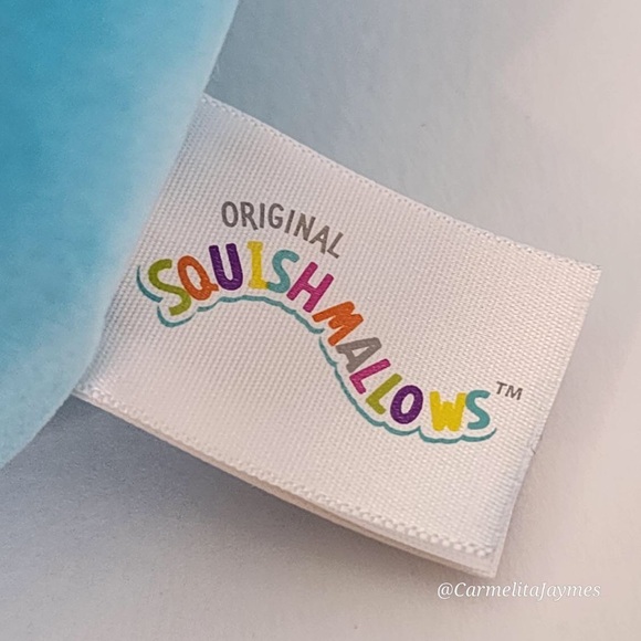 🇨🇦 BLUBO 💙🐻 Blue Gummy Bear CANADIAN EXCLUSIVE Squishmallow NWT - Picture 5 of 8